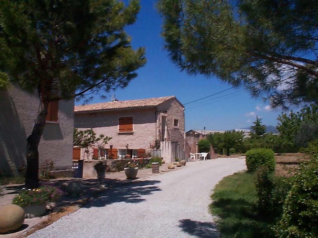 Mas Du Prescondu Villa Mirabel-aux-Baronnies Exterior foto